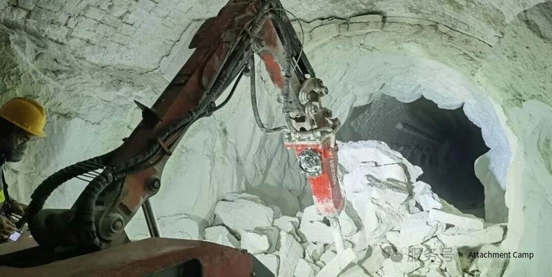 Hydraulic Breakers